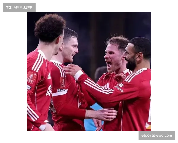 拜仁中场核心接受专访:谈如何在高压下保持传球成功率并做出关键决策 拜仁中场核心接受专访:谈如何在高压下保持传球成功率并做出关键决策